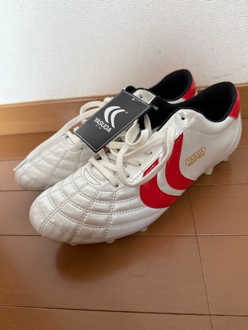 YASUDA サッカーシューズ ホワイト/レッド 27.5cm