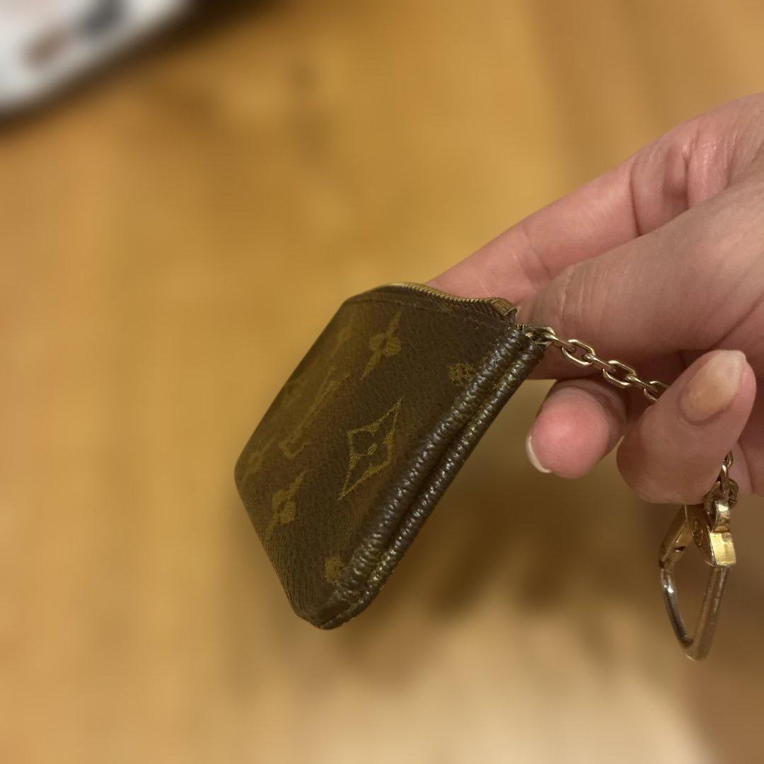 ルイ・ヴィトン　キーリング付小銭入れ
