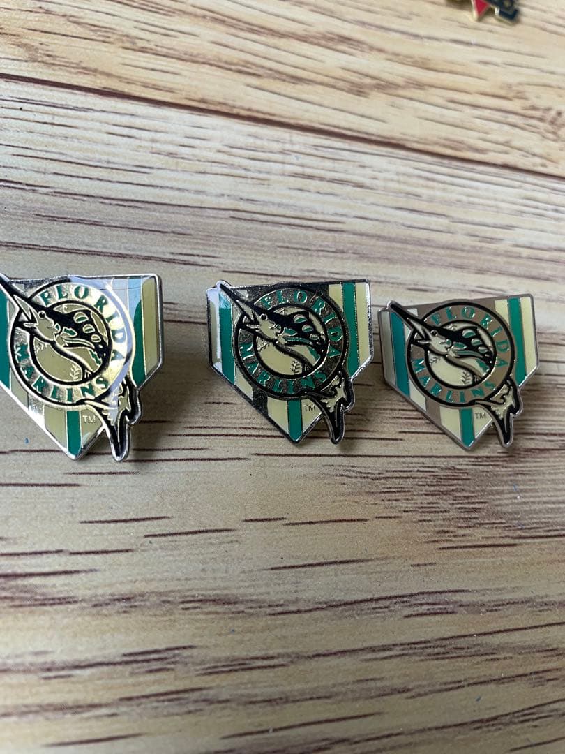 MLB ピンバッジ セット