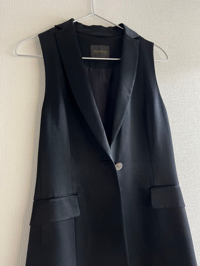 ✨新品・4万円TOMORROWLAND 高級ジレ