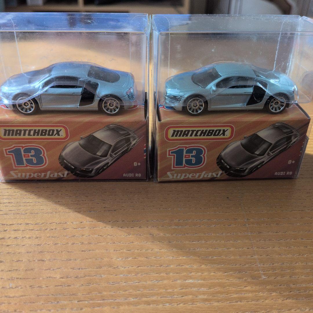 Matchbox Audi R8 Superfast 2台セット