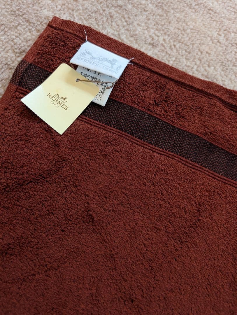 エルメス　シェブロン　ゲストタオル　タオルハンカチ　ブラウン　レッド　新品