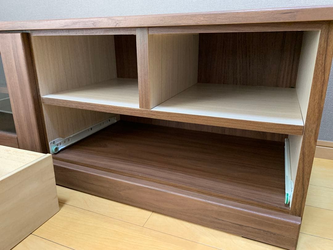 ブラウン木製テレビ台 収納家具　ローチェスト　棚