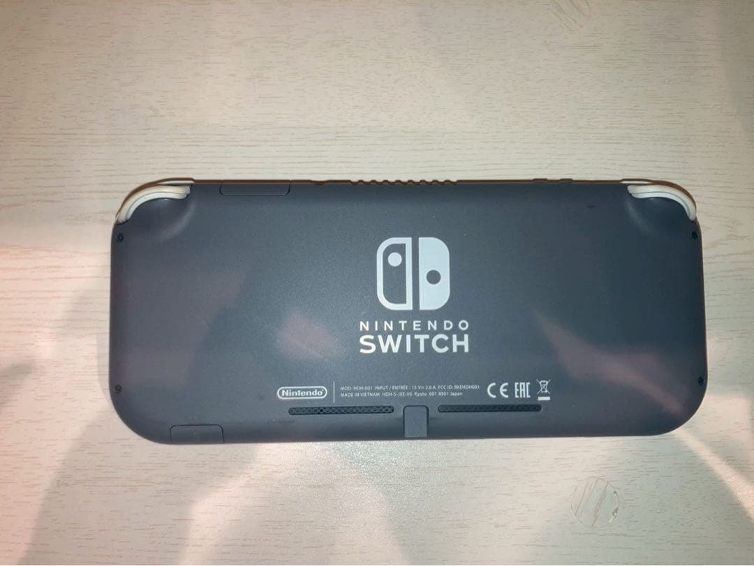 Nintendo Switch Lite 本体・クリアケース・充電器・ケーブル