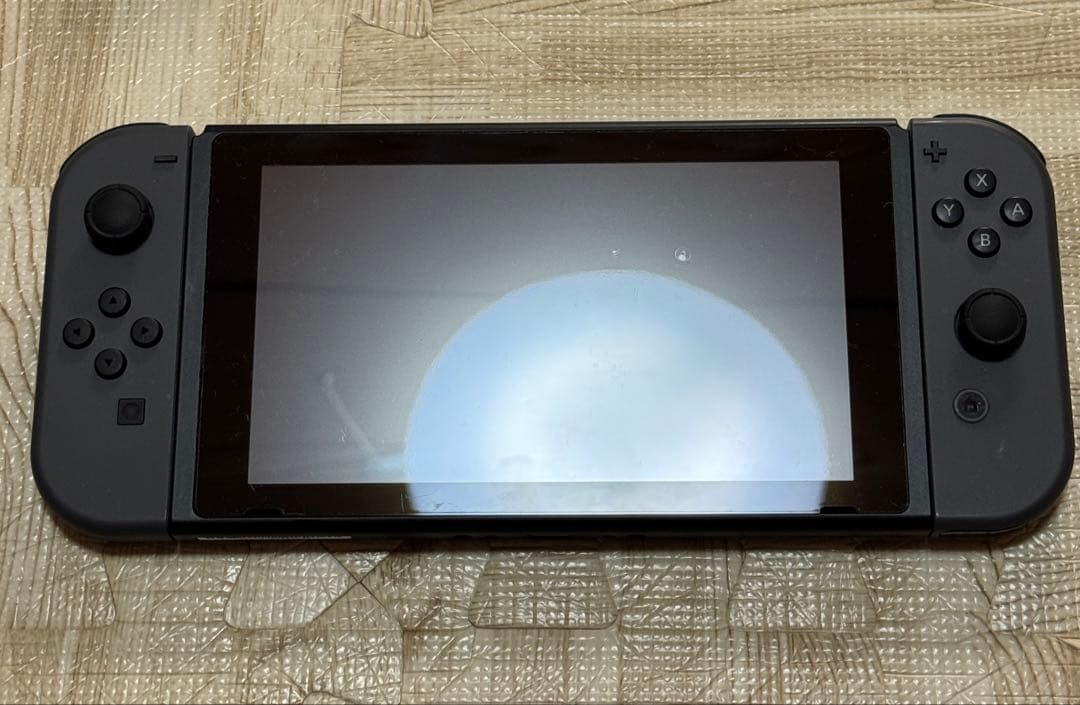☆ほぼ新品、GWセール☆Nintendo Switch グレー 本体 保証付