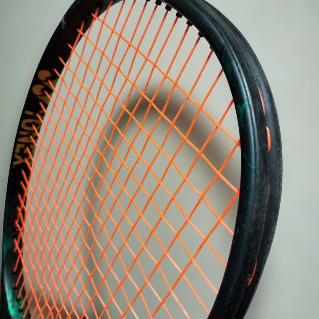 ヨネックス　テニスラケット　VCORE PRO100 G2