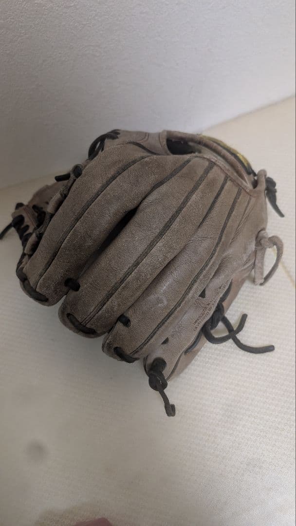硬式野球内野用グローブ 右投げ用 ベージュ