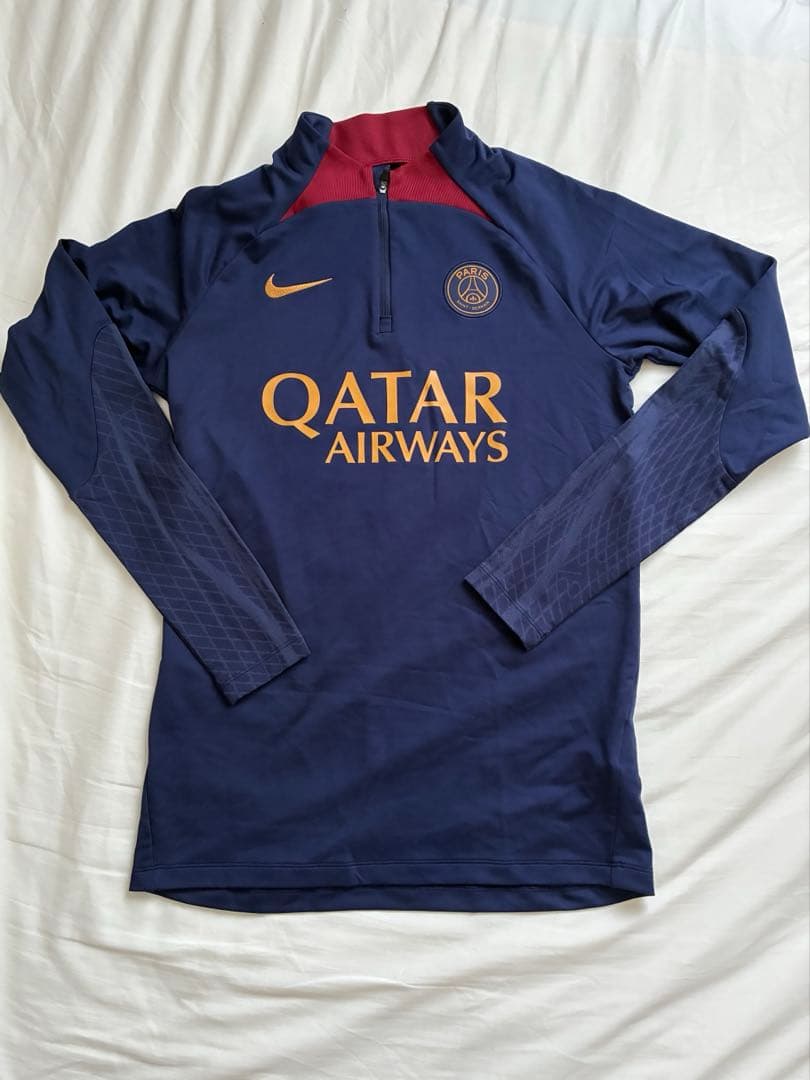 【ほぼ新品】Nike パリ・サンジェルマン トレーニングウェアセット
