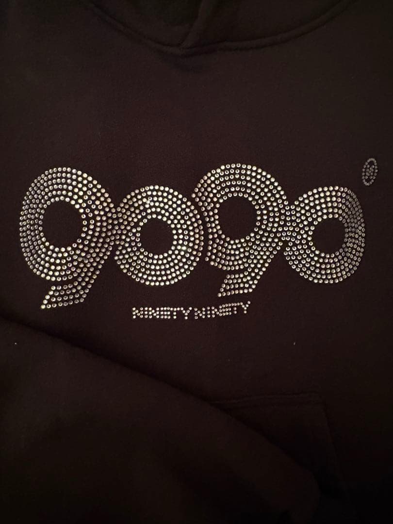 9090 パーカー