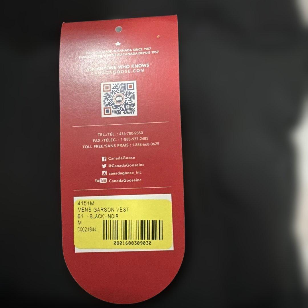 美品！  ブラックダウンベスト Mサイズ 箱あり。