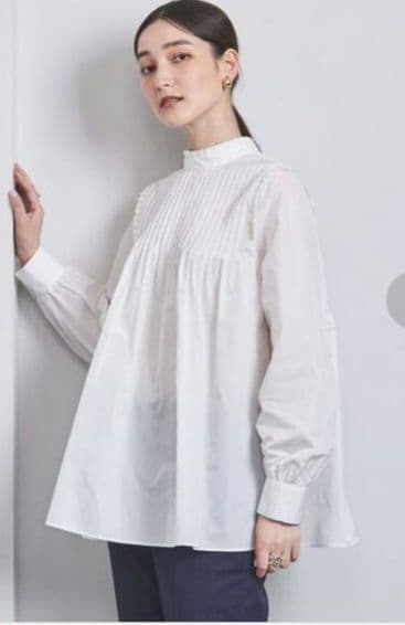 美品UNITED ARROWS Pタフタフリルハイネックブラウス