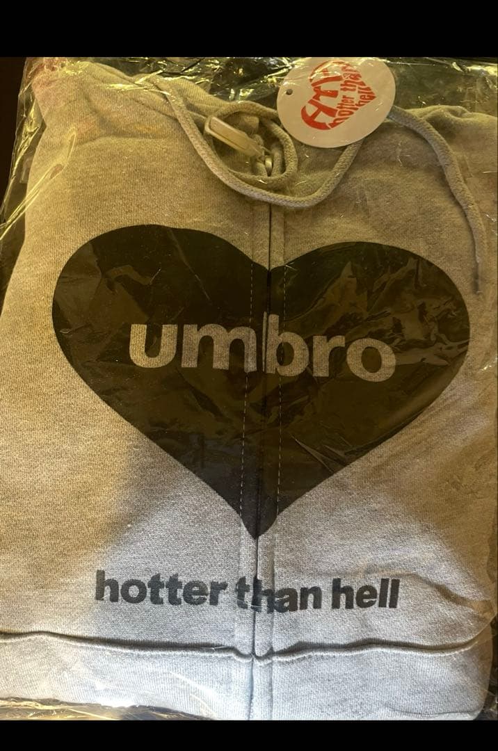 hth umbro コラボ ジップパーカー 新品未使用 即完売人気アイテム ロゴ