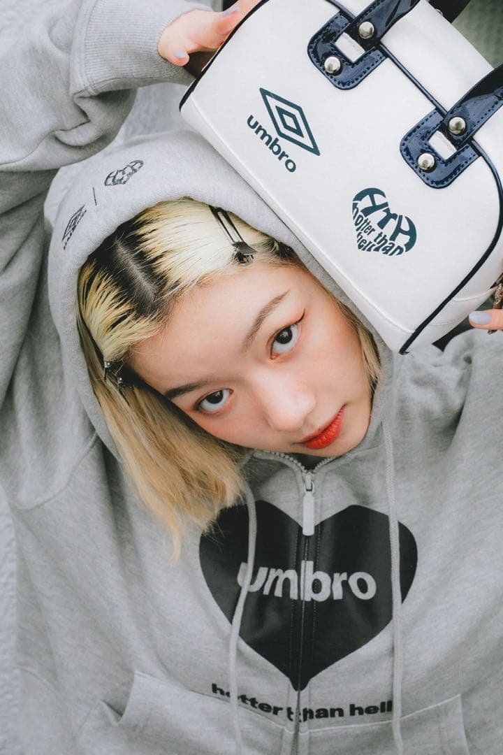 hth umbro コラボ ジップパーカー 新品未使用 即完売人気アイテム ロゴ