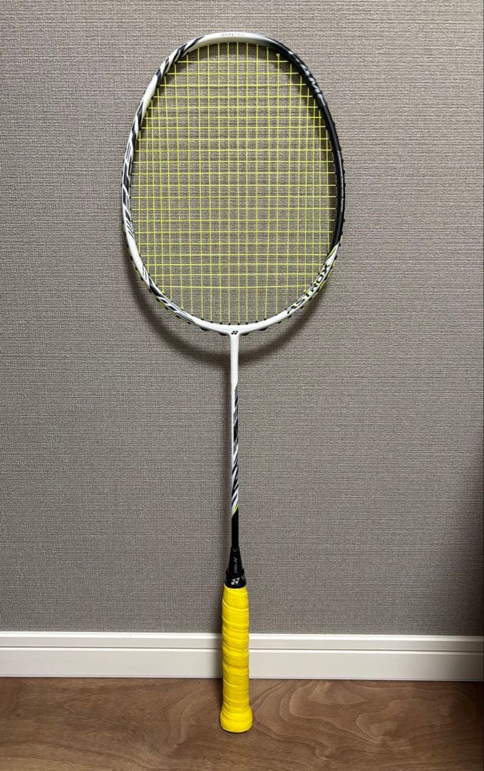 YONEX アストロクス 99ゲーム　ホワイトタイガー