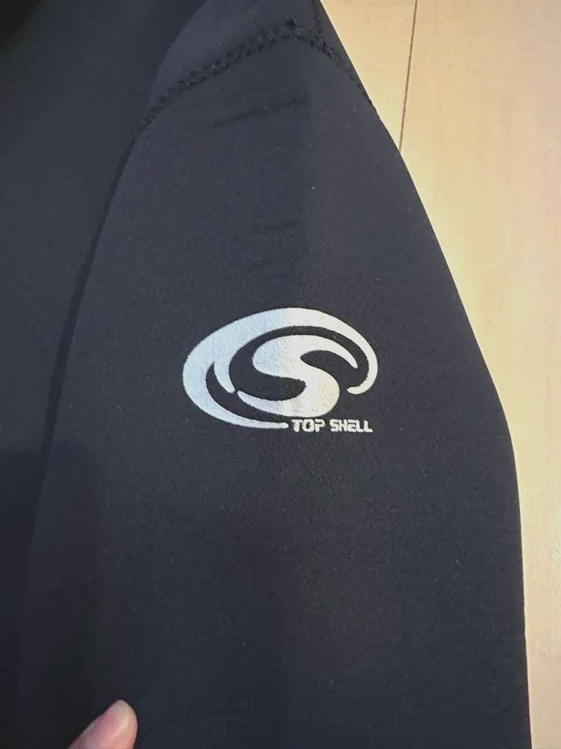 美品　TOP SHELL フルジップ タッパー 黒