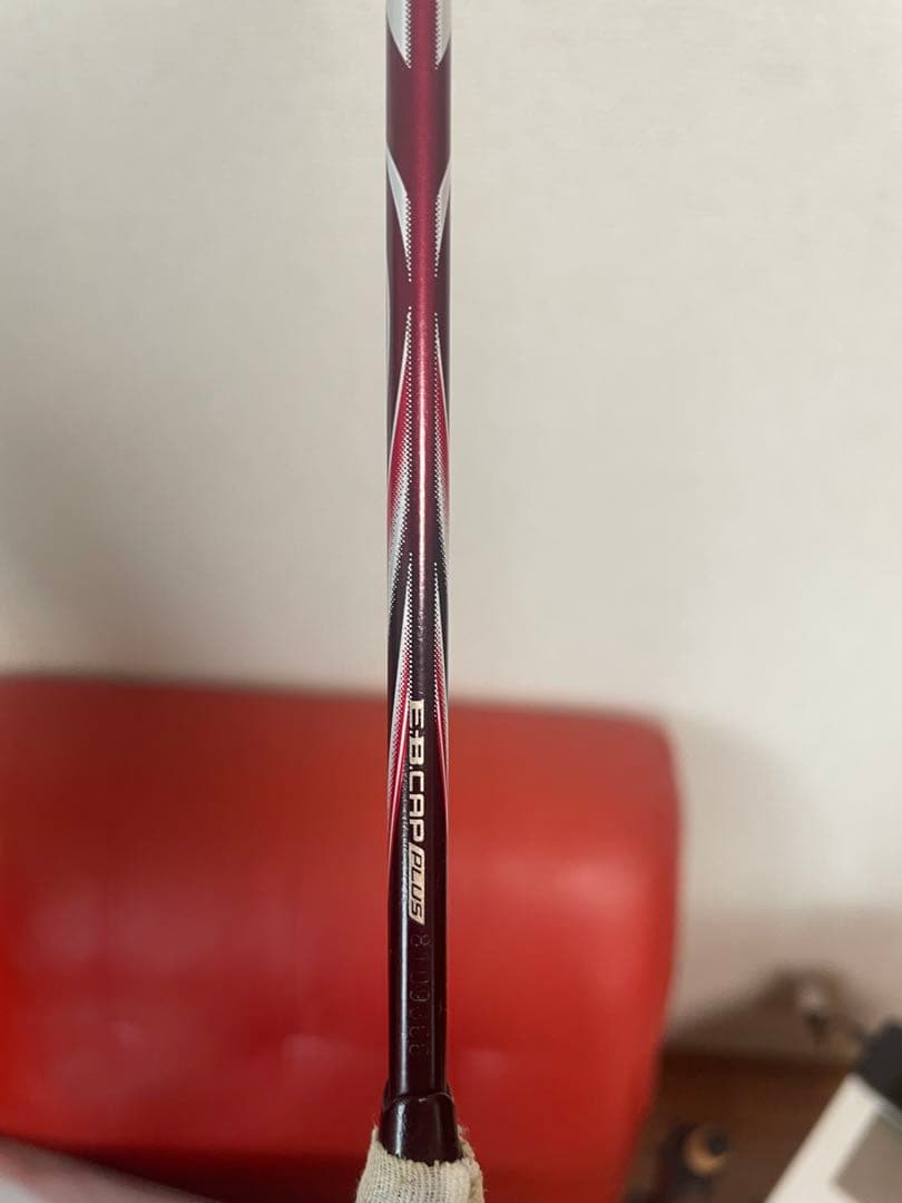 YONEX　アストロクス100ZZ　4UG5