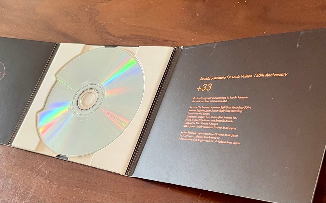 坂本龍一　ルイヴィトン１５０周年メモリアルCD　+33