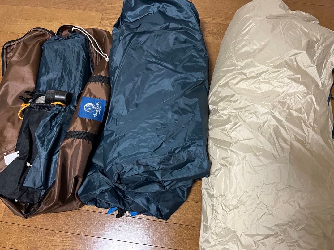 設営用具付き　テント　EARTH DOME 270 III
