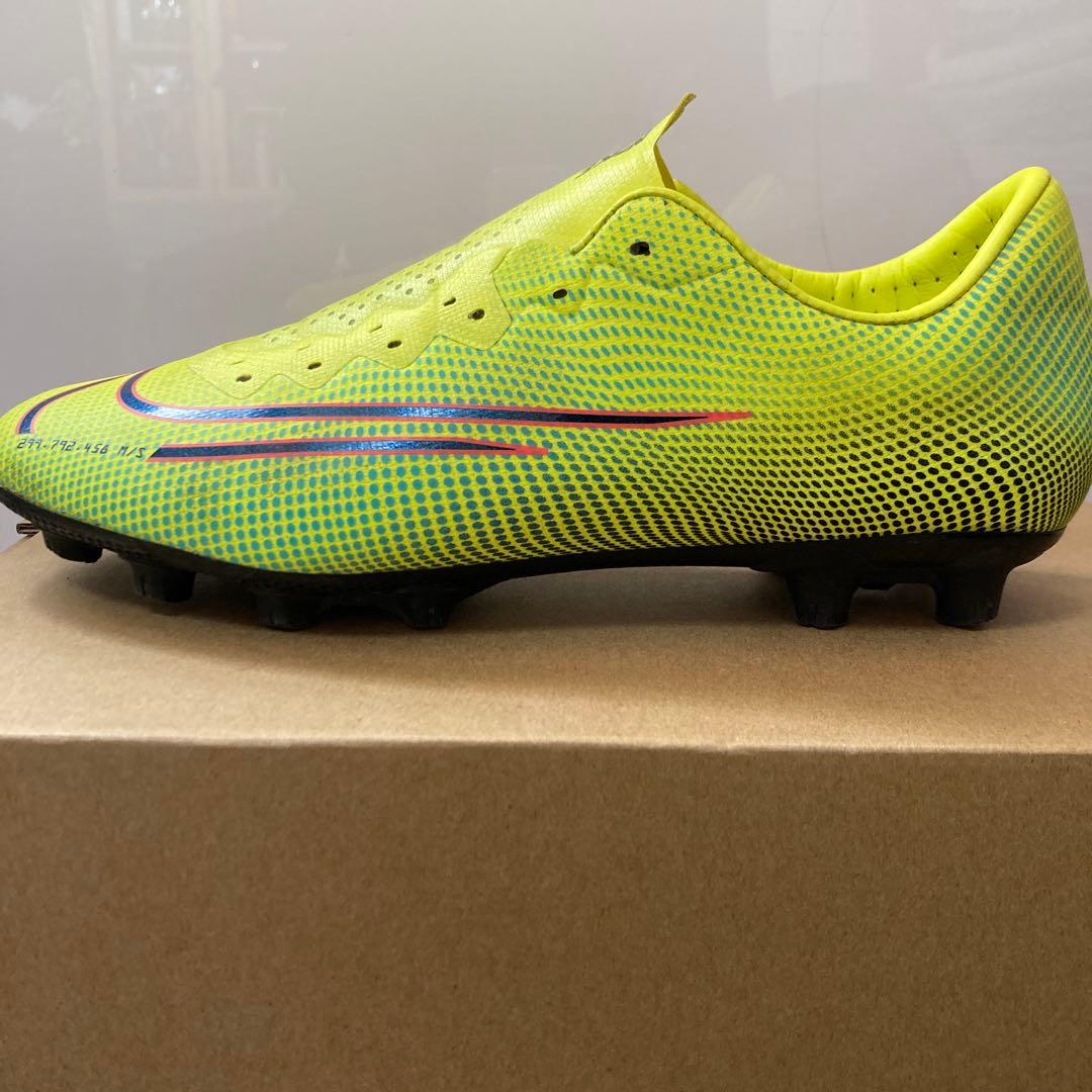 NIKE マーキュリアル　ヴェイパー 13 PRO MDS HG
