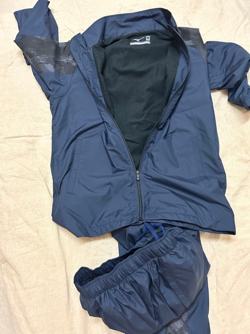 新品Mizuno ウインドブレーカーセット　M