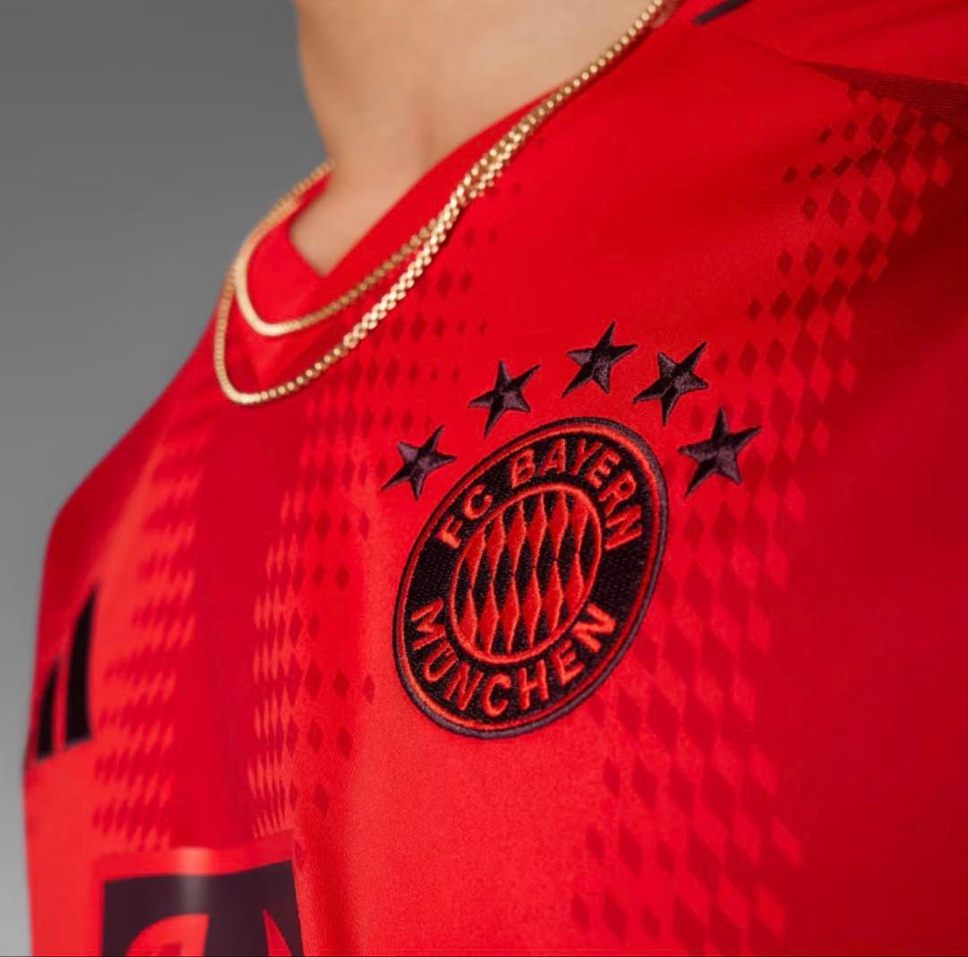 新品　adidas FCバイエルン 24/25 ホームユニフォーム　XL