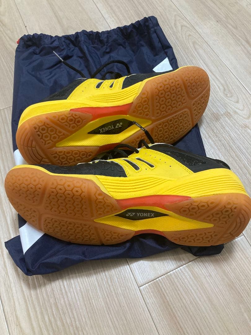 YONEX バドミントンシューズ 26cm イエロー ブラック 体育館シューズ