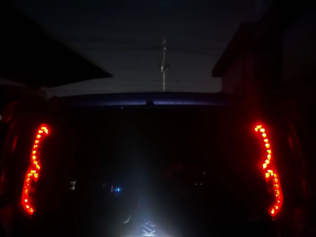 最終値下げ！パレット　エムブロ サンダー LEDテール