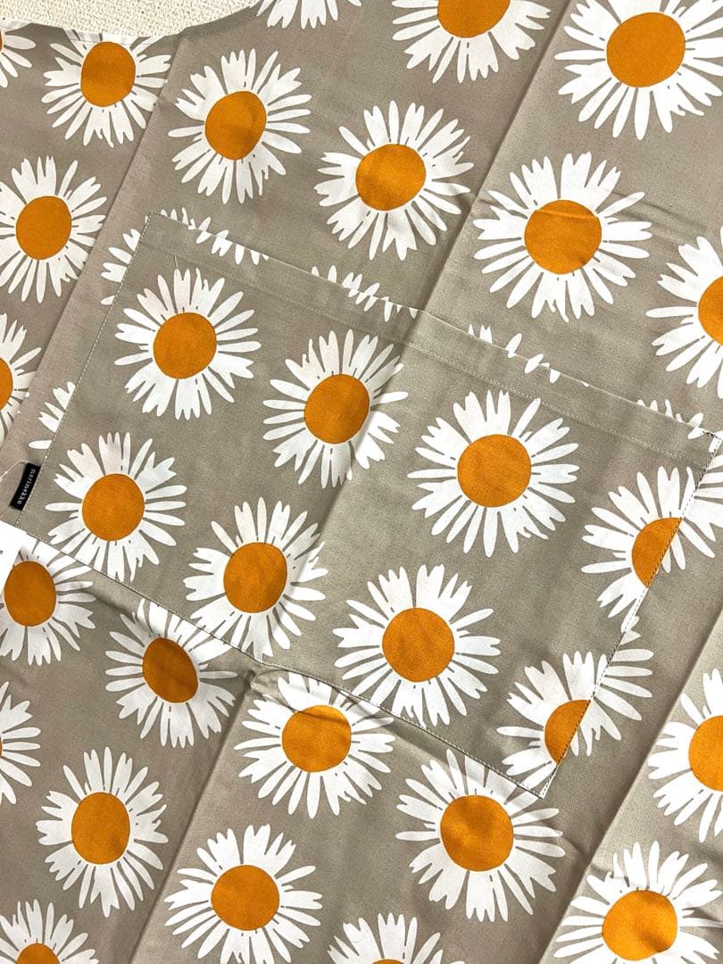 ಠ新品未使用ಠマリメッコ　marimekko エプロン　アウリンゴクッカ