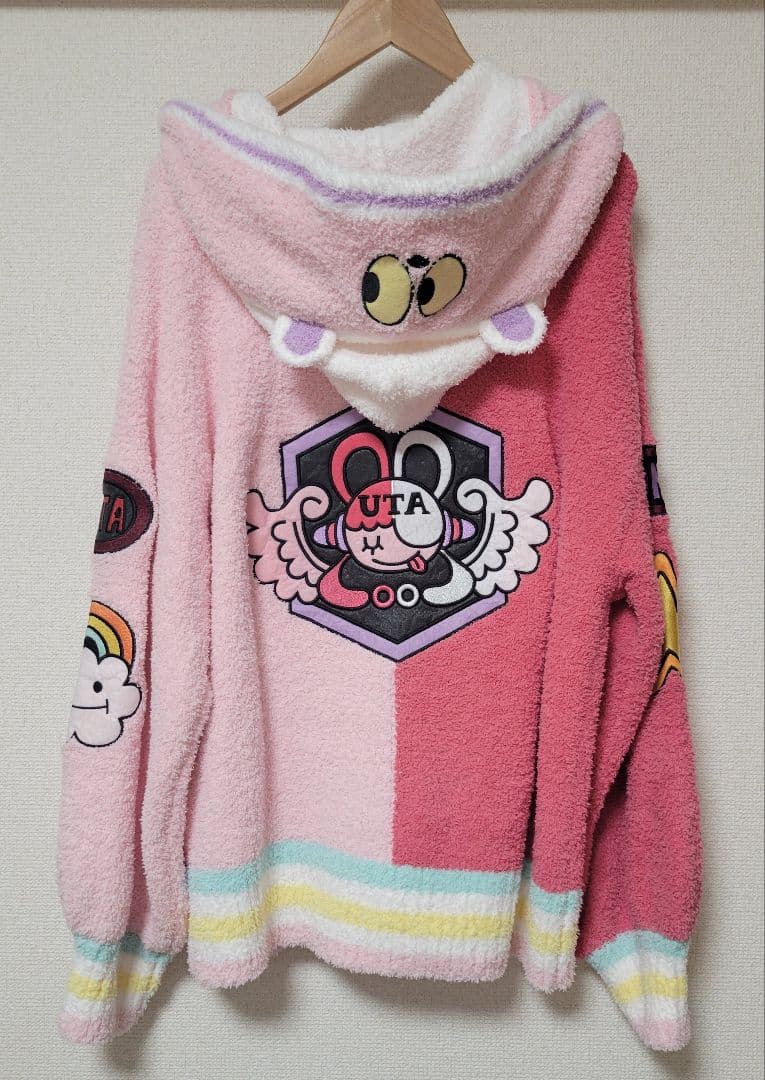 ピーチジョン ☆ ウタのフーディ Mサイズ