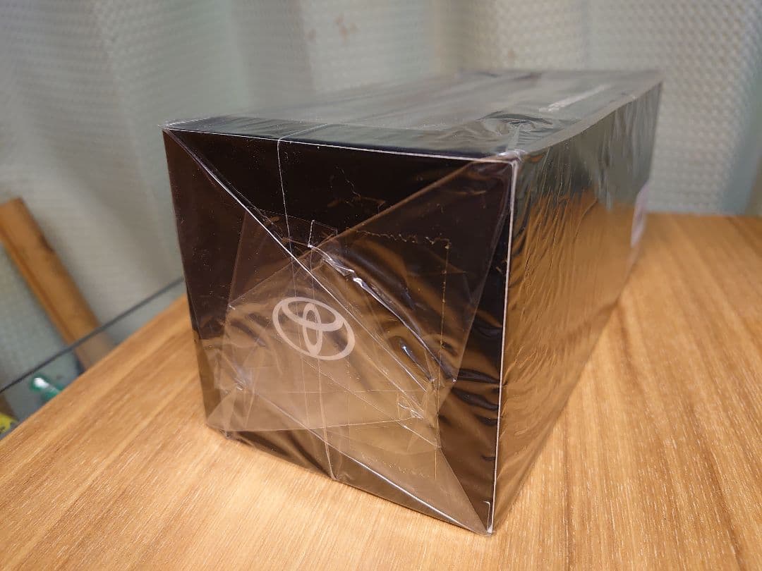 a*6様 美品【新品】ハリアー　ブラック　ミニカー　カラーサンプル