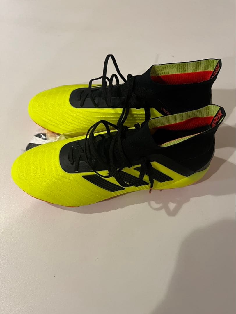 adidas プレデター 18.1 SG サッカーシューズ