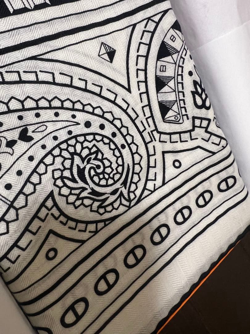 最終値下げ　新品 エルメス　HERMES バンダナ カシシル シュヴァル