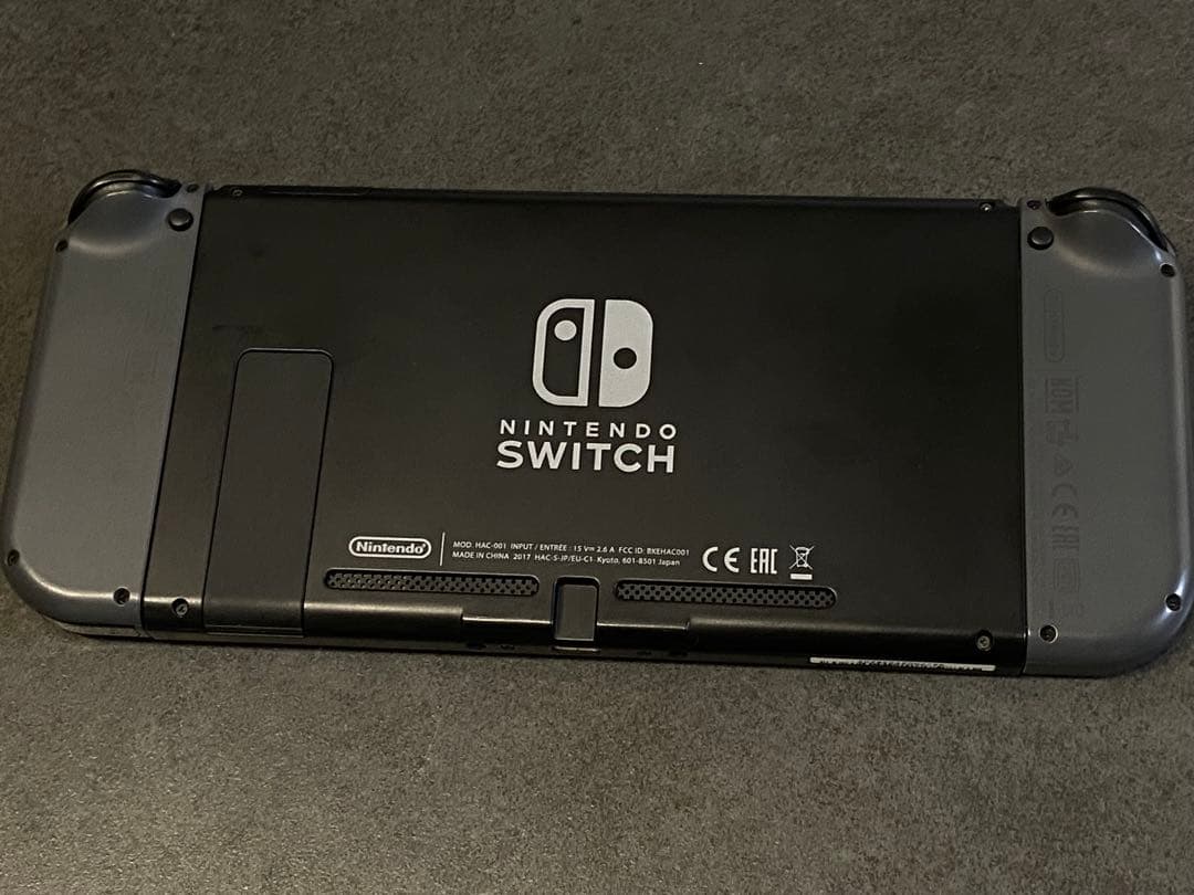 Nintendo Switch グレー 本体 付属品付き　箱無し