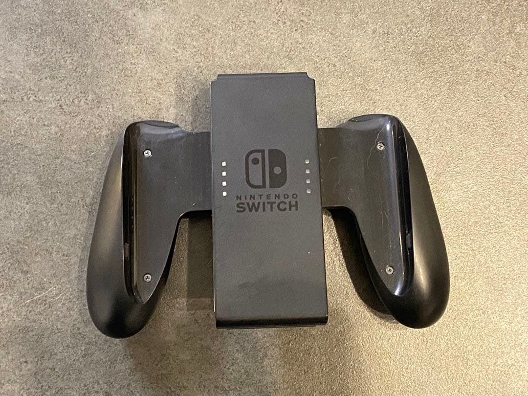 Nintendo Switch グレー 本体 付属品付き　箱無し