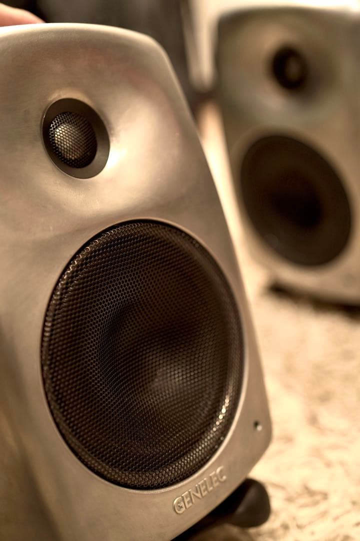 GENELEC 8030CRw ペア スタジオモニタースピーカー