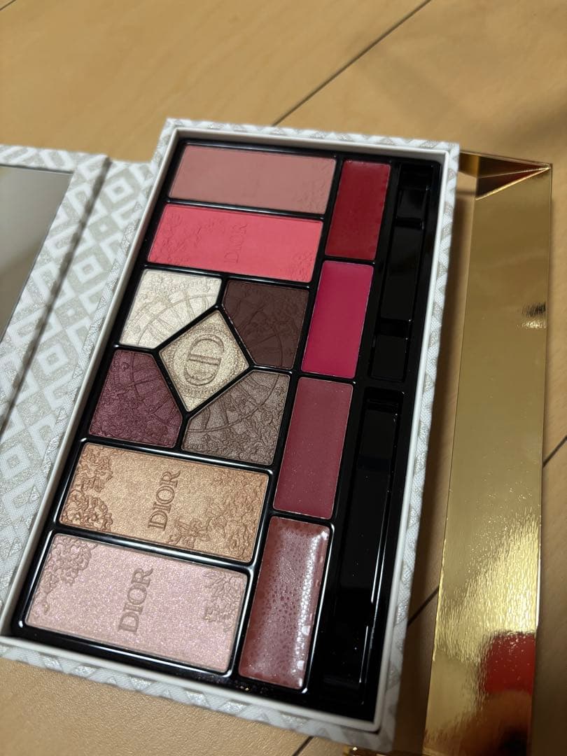 【新品未使用】DIOR アイシャドウ エクランクチュールマルチユース パレット