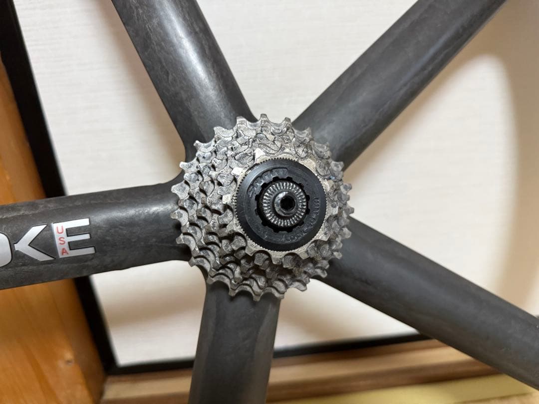AERO SPOKE カーボンバトンホイール　リア　スプロケット付きクリンチャー
