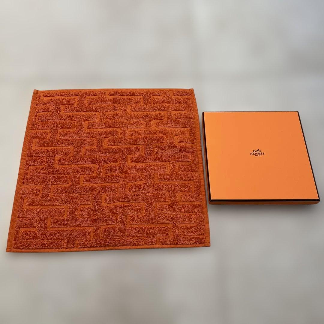 HERMES 新品未使用　タオルハンカチ