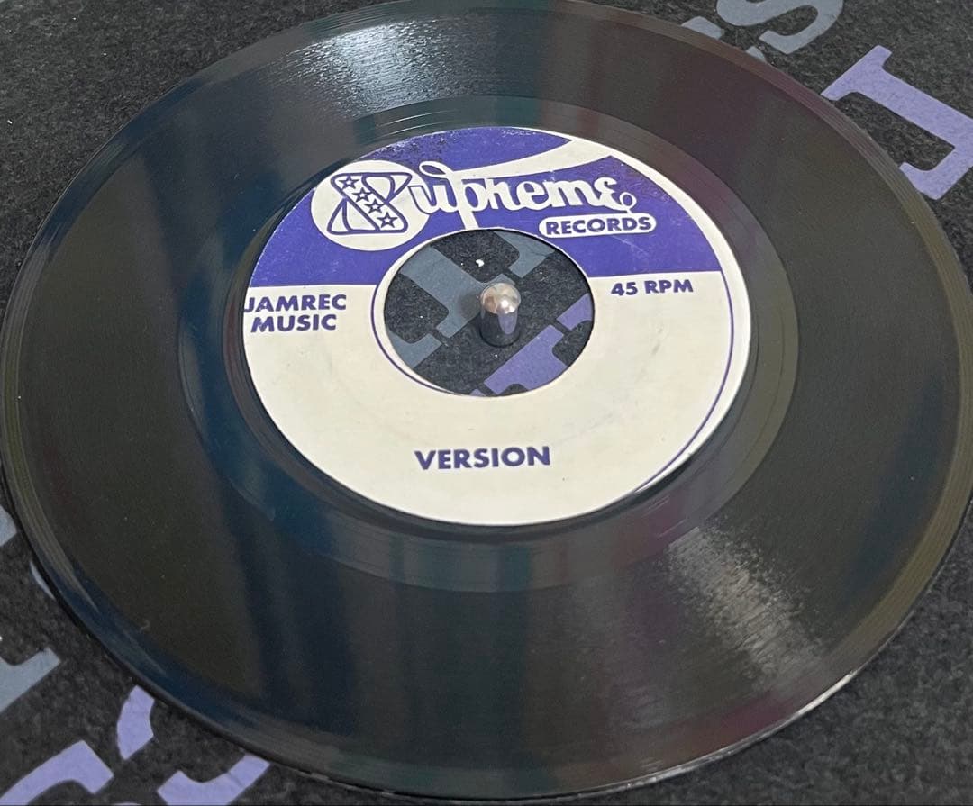 THE SILVERTONES / YOUNG IN HEART レゲエ