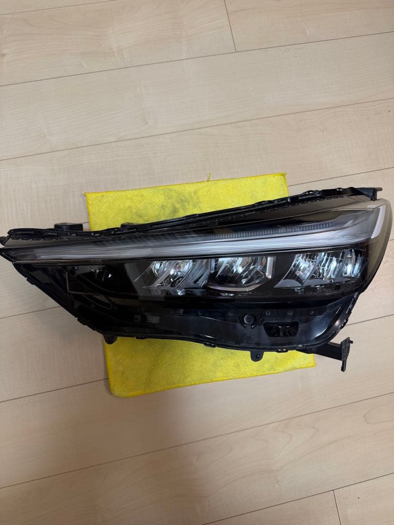 ヴェゼル　RV5 LEDヘッドライト STANLEY W5884