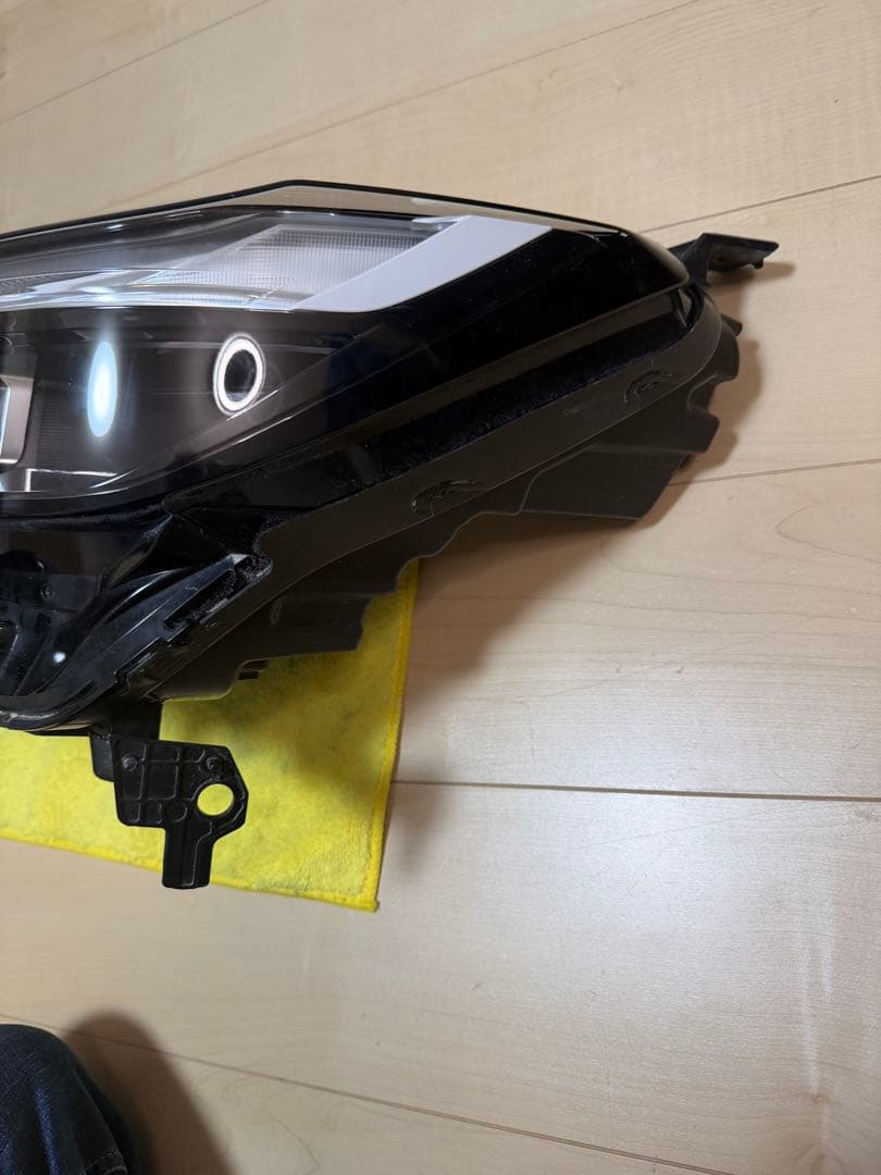 ヴェゼル　RV5 LEDヘッドライト STANLEY W5884