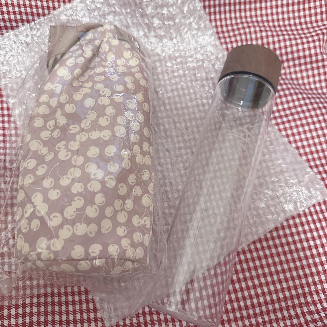 【新品未使用】チェリー　Herlipto ボトルケース　水筒　チェリー柄