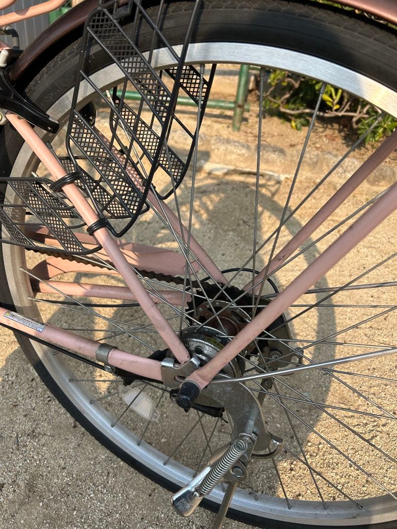 [兵庫県引取り限定]24インチ サーモンピンク自転車 オートライト 6段変速付き