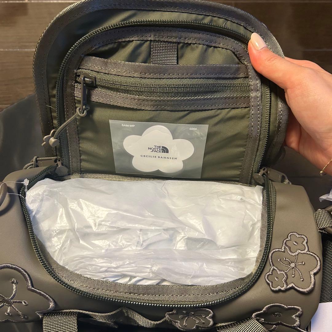 【新品タグ付】セシリーバンセン　ノースフェイス　ベースキャンプクラッチ