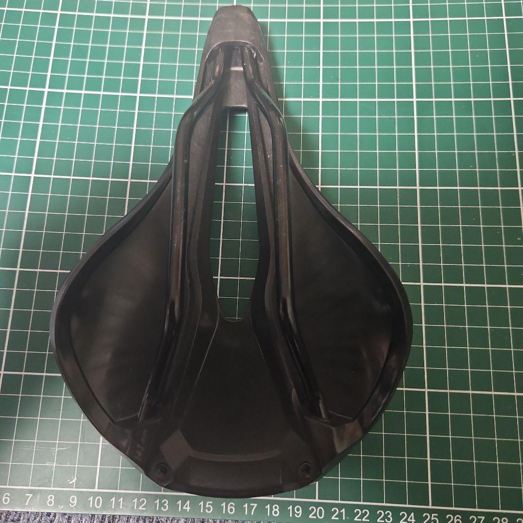 Specialized 　パワーサドル　143mm