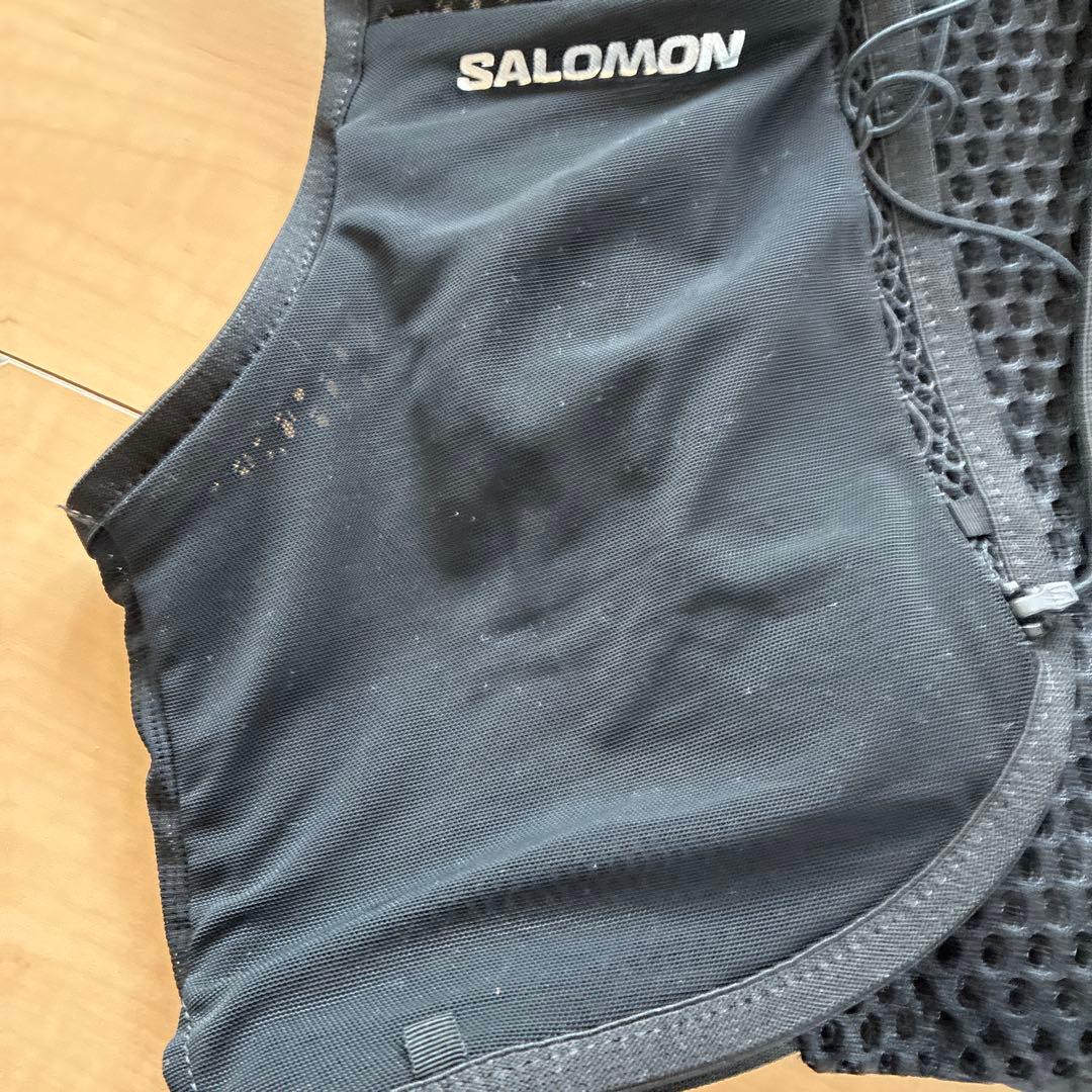 SALOMON ACTIVE SKIN 8 ブラック　SOFTFLASK 2本