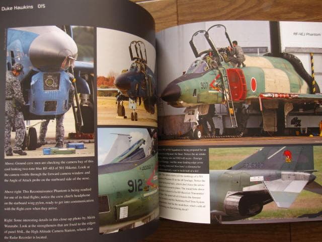 洋書 F-4 E/F/EJ/& RF-4 Phantom II