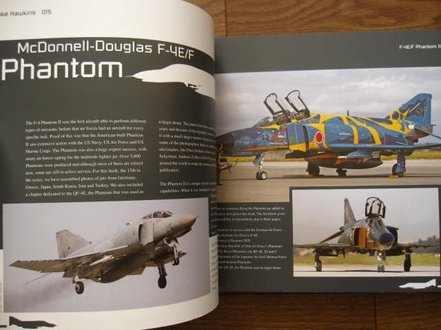 洋書 F-4 E/F/EJ/& RF-4 Phantom II