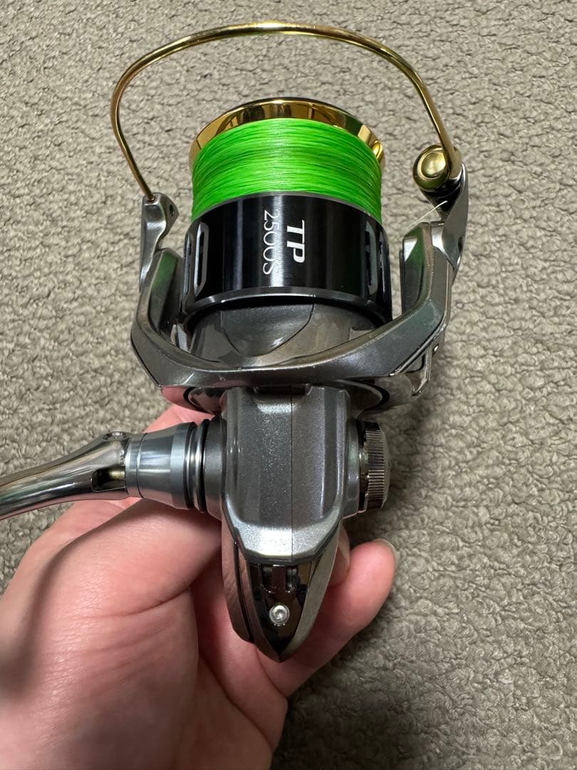 シマノ　15ツインパワー2500SHG