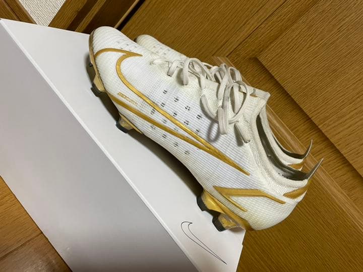 NIKEマーキュリアルヴェイパー